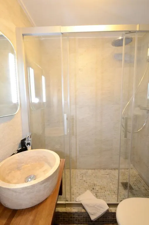 Ξενοδοχείο Confort 13 (adults Only)
