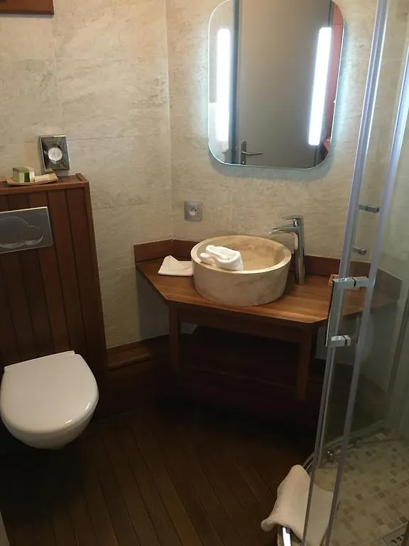 Ξενοδοχείο Confort 13 (adults Only) 3*