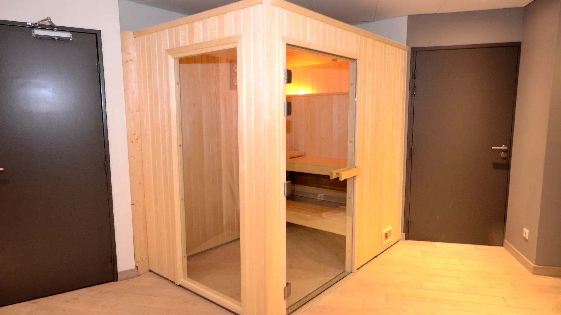 Hotel Confort 13 (adults Only) 3*