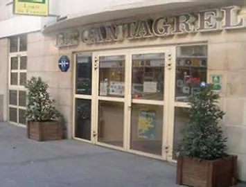 Hotel Confort 13 (adults Only) 3*